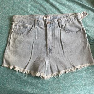 NWT Forever 21 Women’s Size 31 Light-Wash High-Rise Denim Shorts